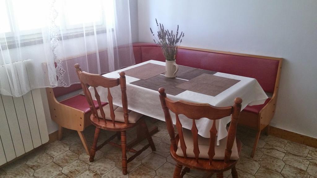 Apartments Bojana Rab スペタルスカ・ドラガ 部屋 写真